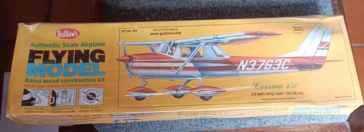 Guillow's ~ Flying Model ~  Cessna 150 24 inch wing span - 6069cm