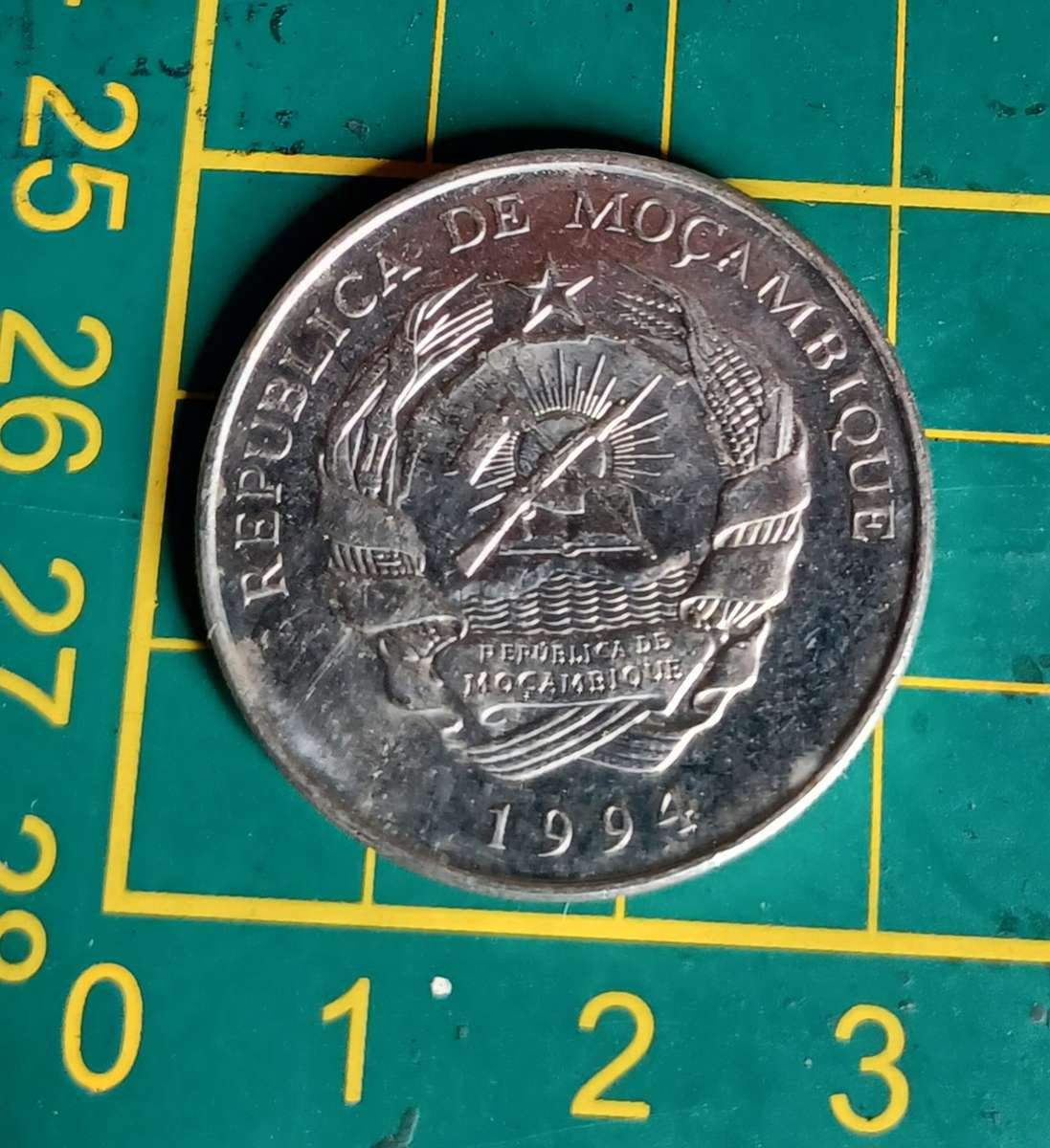 1994 ~ Mozambique ~ 500 meticals