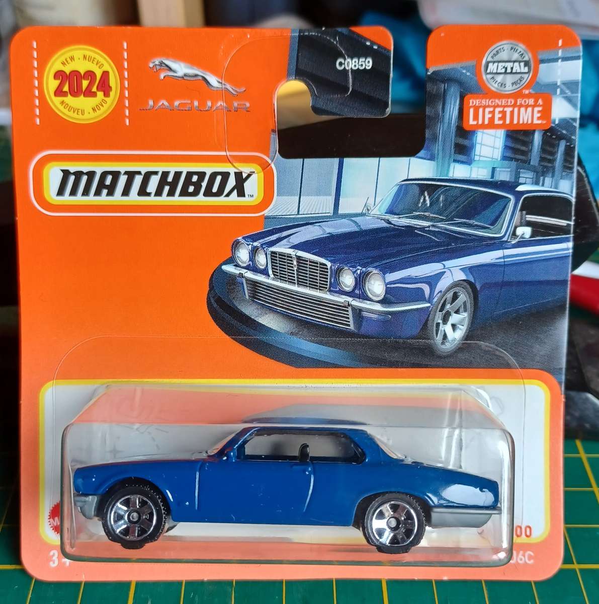 2023 Short Card ~ Matchbox 58/100 ~ 1977 Jaguar XJ6C