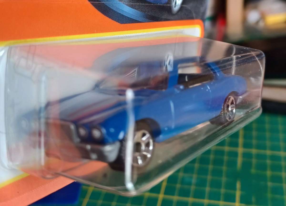 2023 Short Card ~ Matchbox 58/100 ~ 1977 Jaguar XJ6C