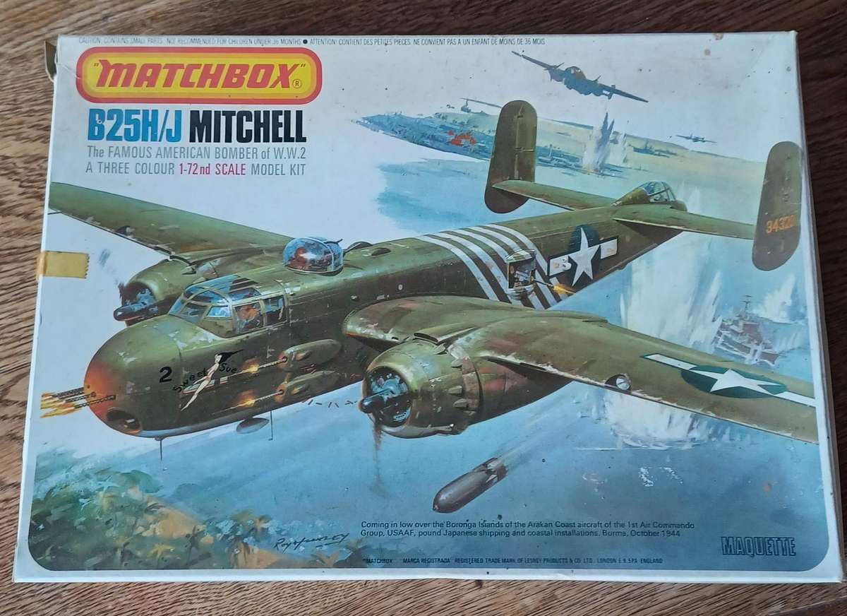 Matchbox Model Kit ~ PK405 ~ 1-72 Scale ~ B25H/J Mitchell