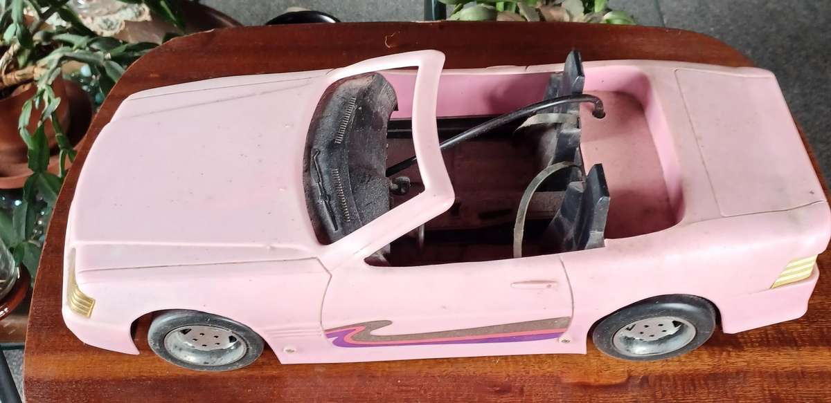 Barbie Meritus Corvette Convertible, Mattel Vintage 80's (sad condition)