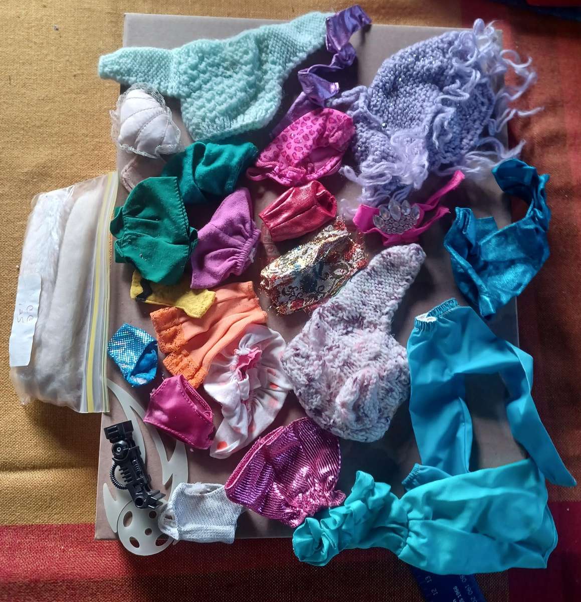 Barbie / other dolls  cloths