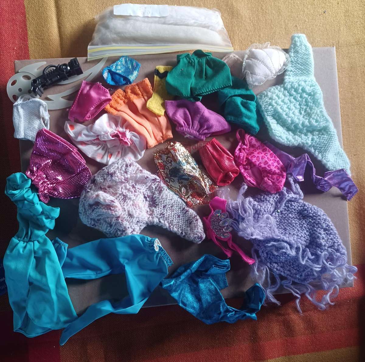 Barbie / other dolls  cloths