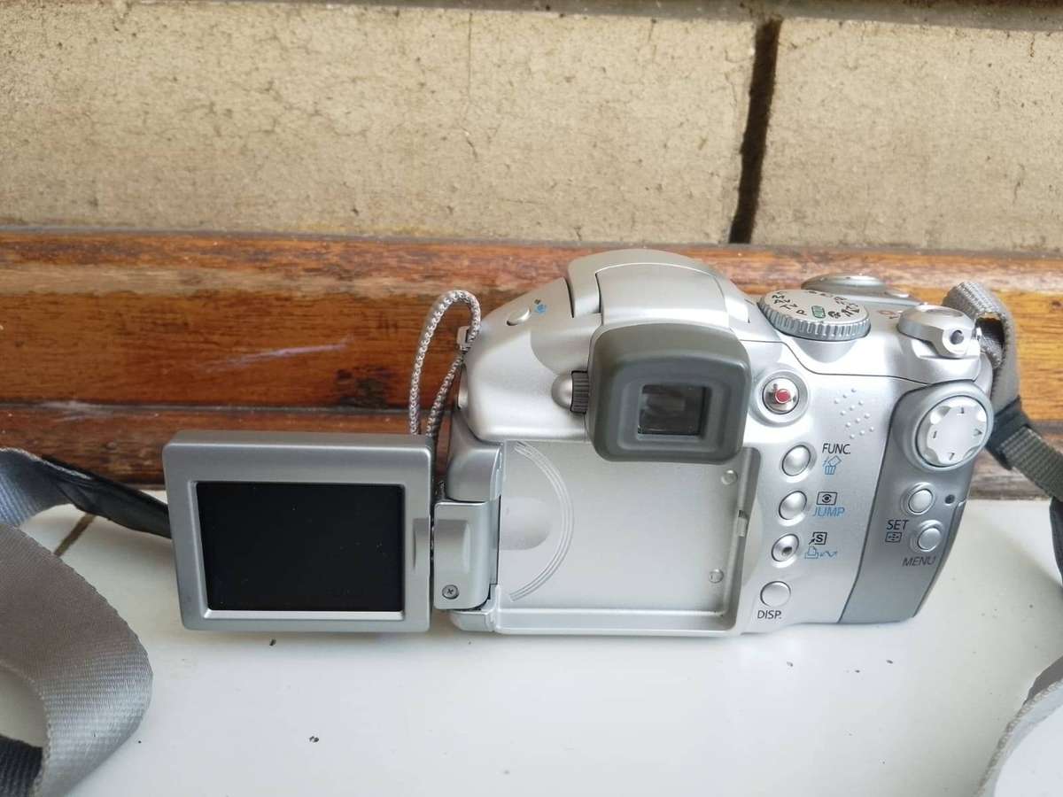 Rare Vintage Canon Powershot S2 IS Camera.