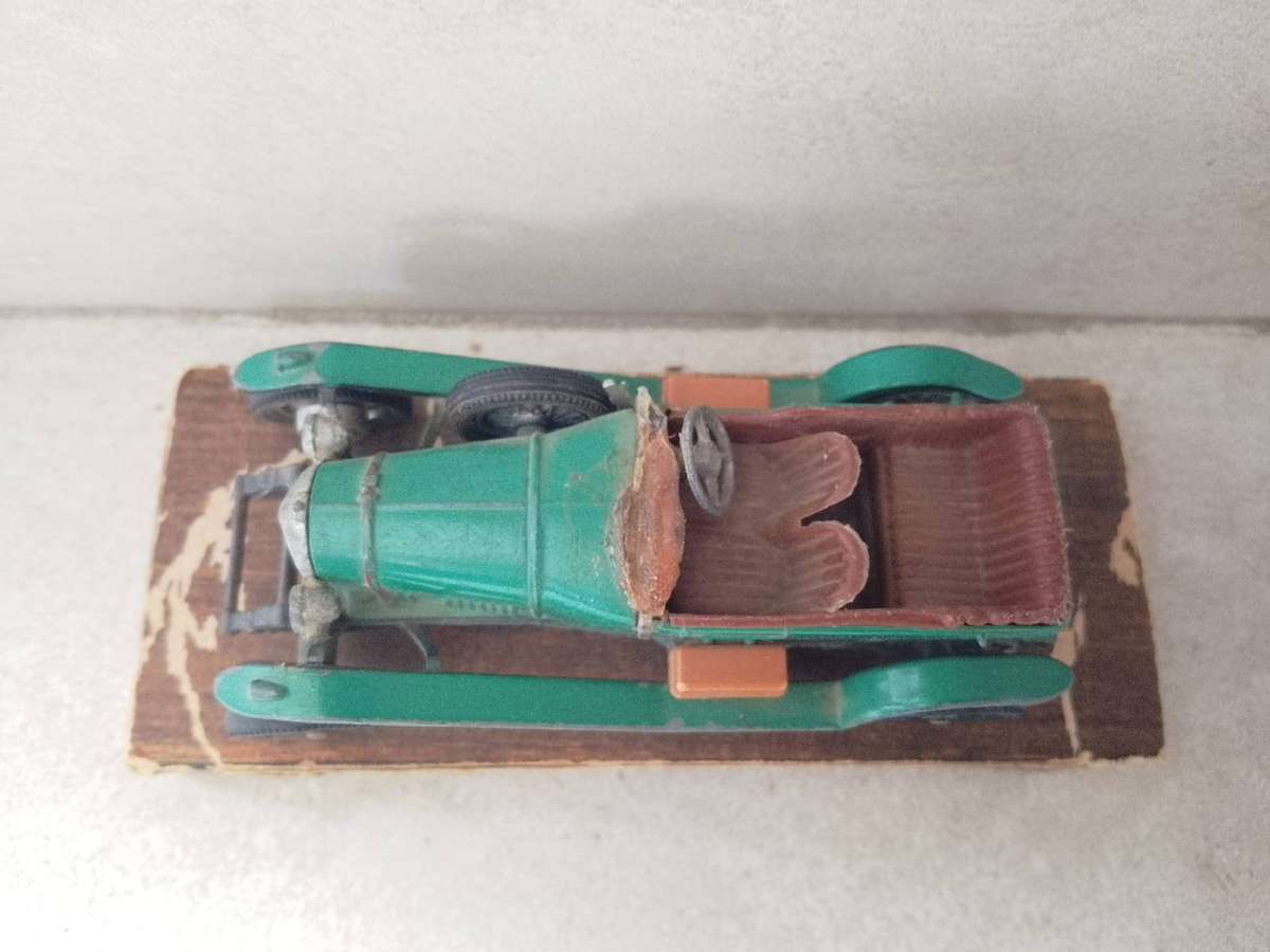 Vintage collectors 1927 Bentley Model car