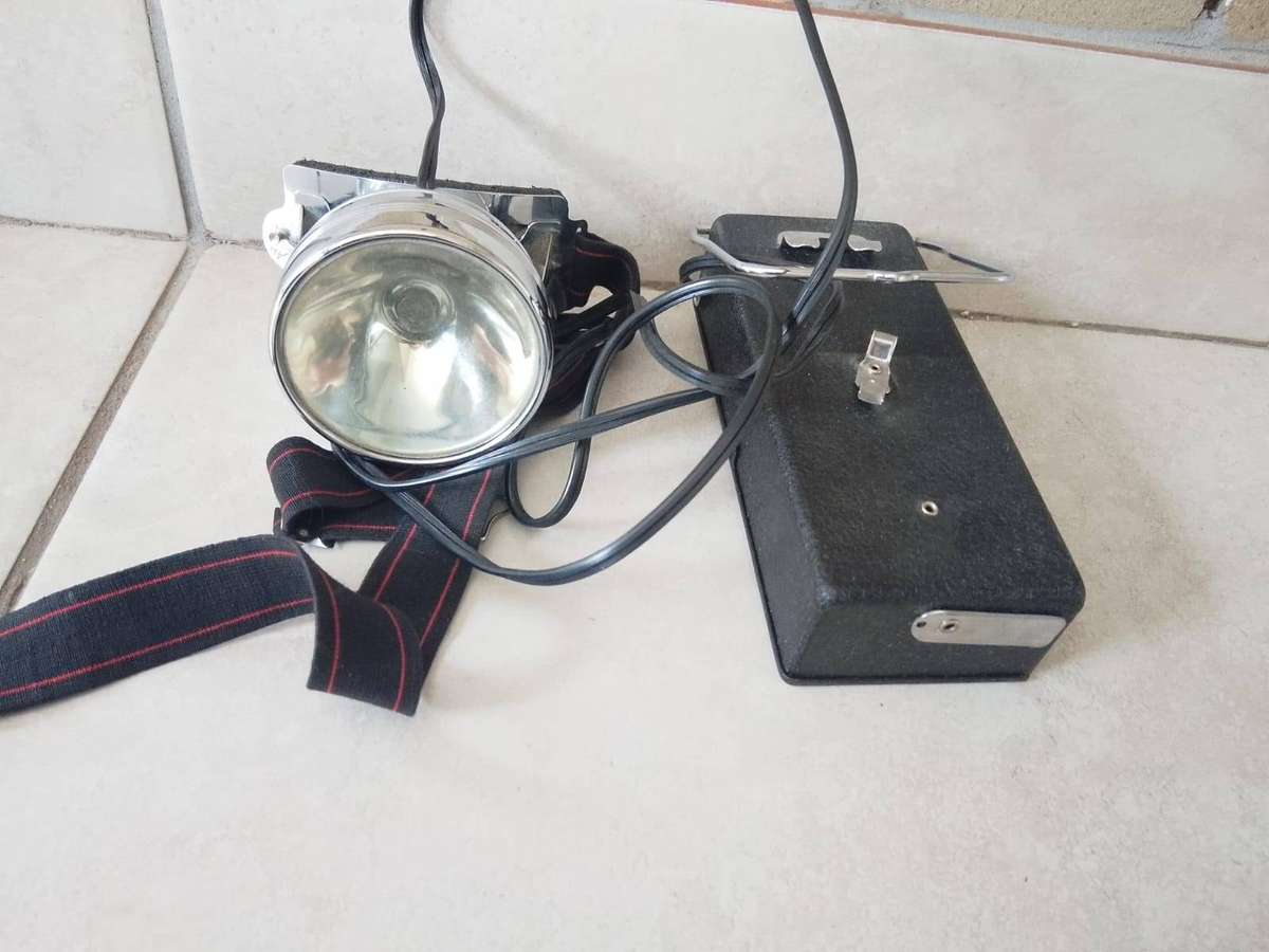 Vintage Collectors twin service head lamp