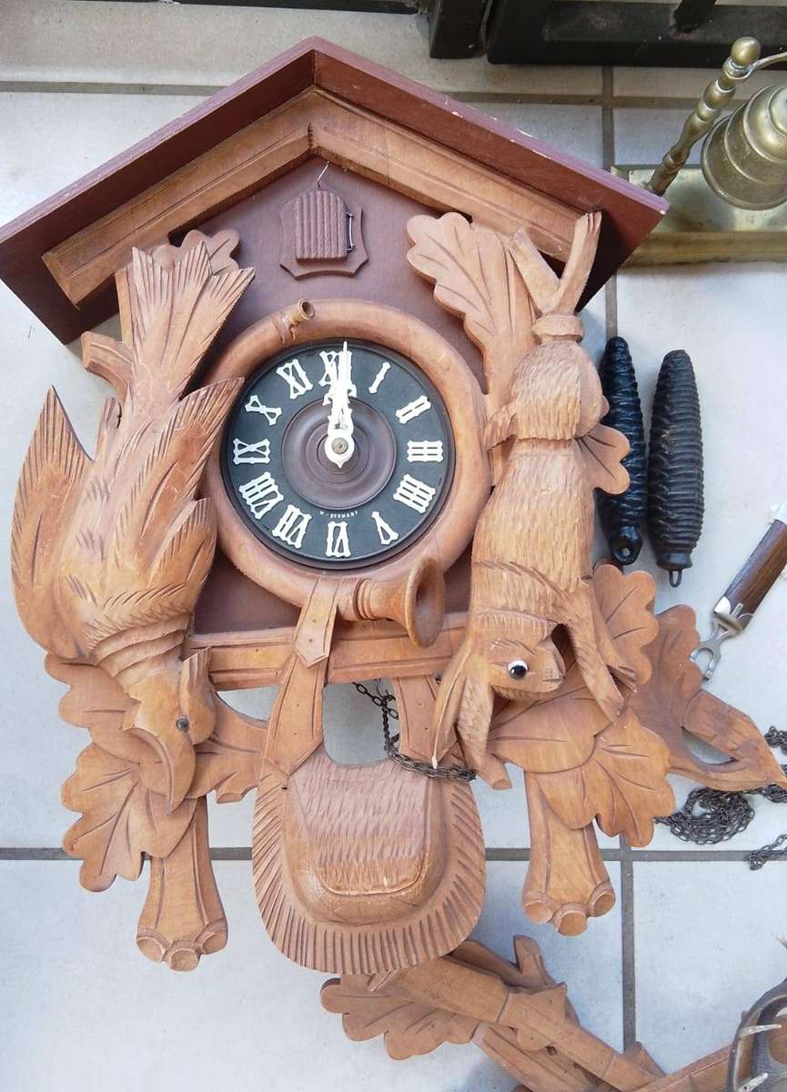 Vintage Collectors Cuckoo Clock