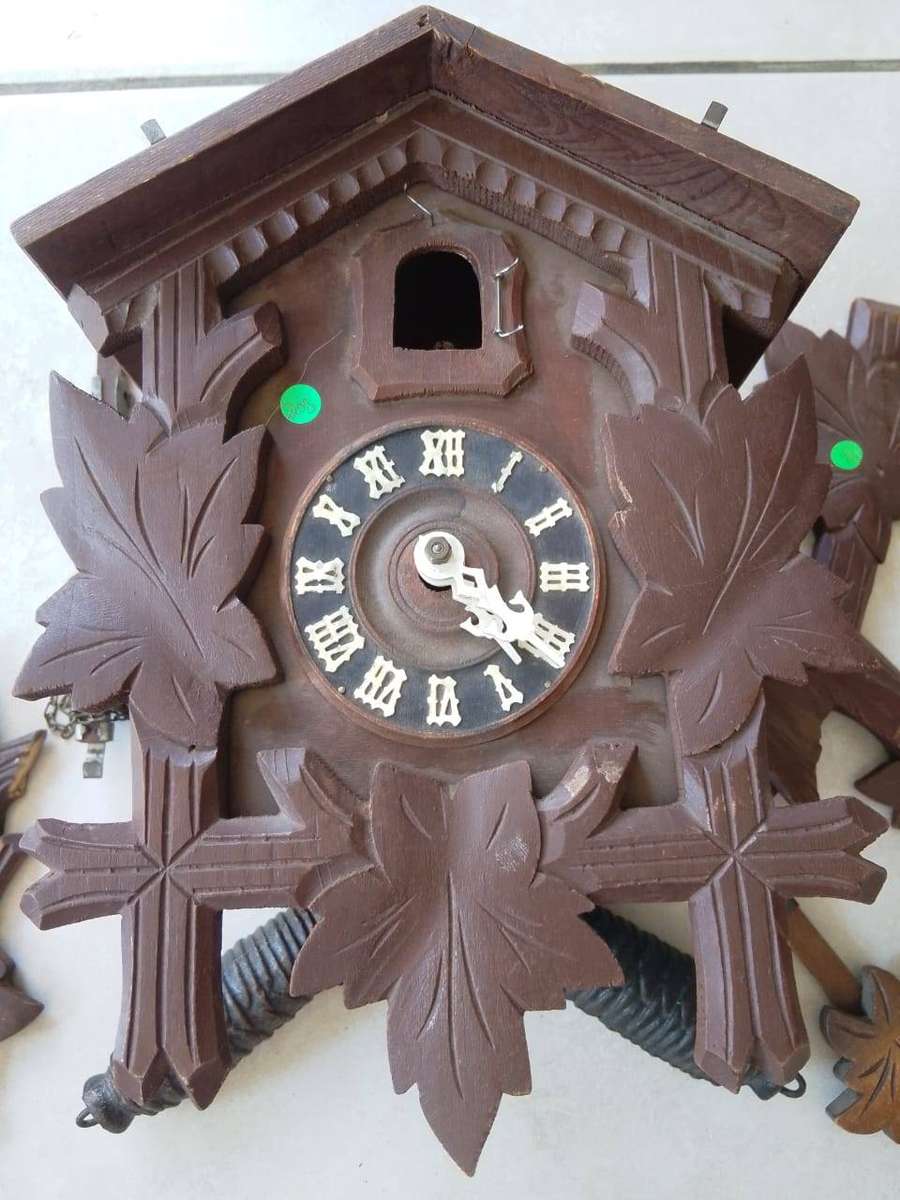 Vintage Collectors Cuckoo Clock