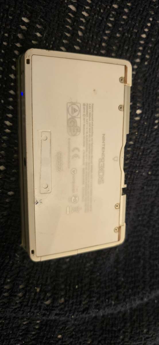 modded 3ds with 64gb sd card loaded