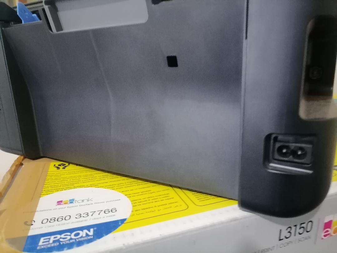 EPSON L3150 INK TANK PRINTER WITH CABLES IN BOX* LIGHTS FLASHING*