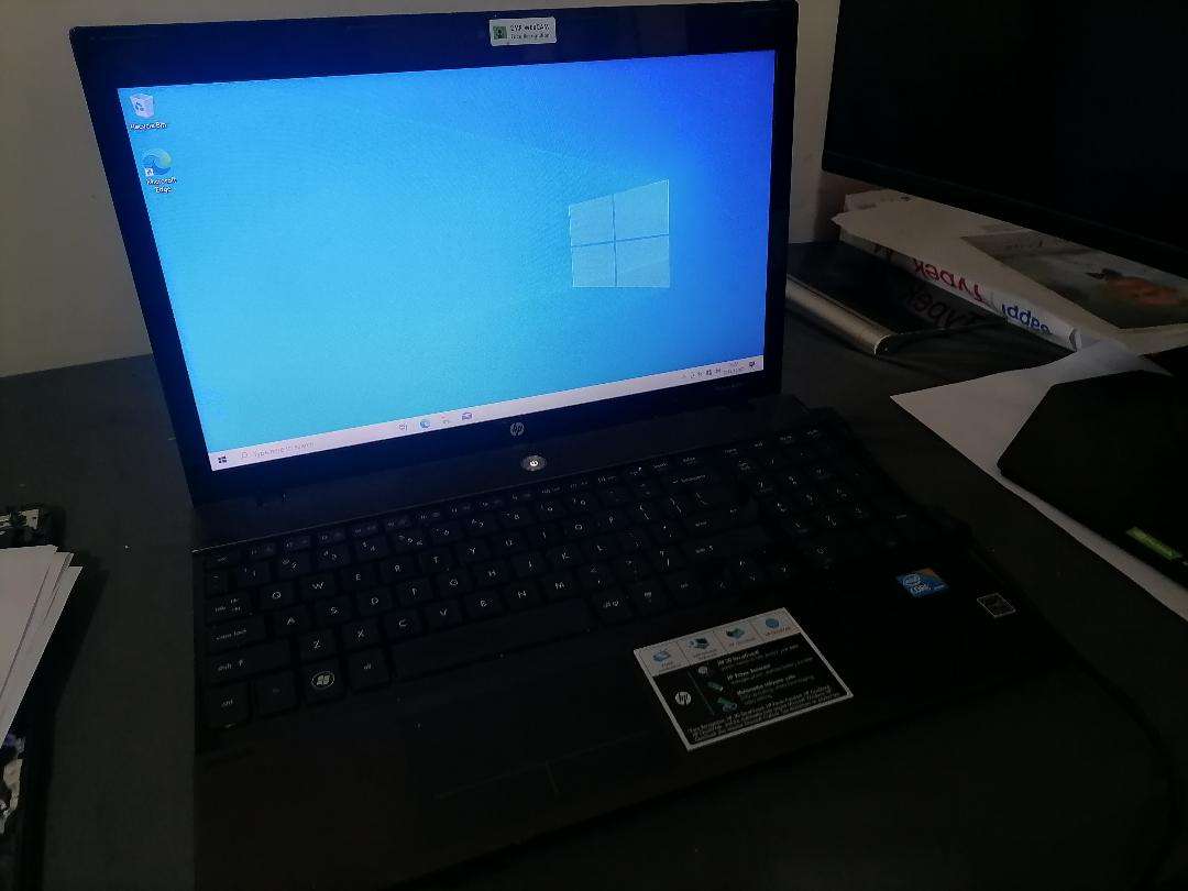 i3 HP PROBOOK 4520S LAPTOP, EXCELLENT CONDITION, WINDOWS 10*MUST STAY PLUGGED IN*