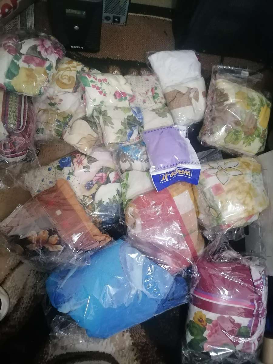 *WEEKEND SPECIAL*LAST OF THIS LOT*Pillow Cases, Normal Size + Continental Size, One Bid for the Lot