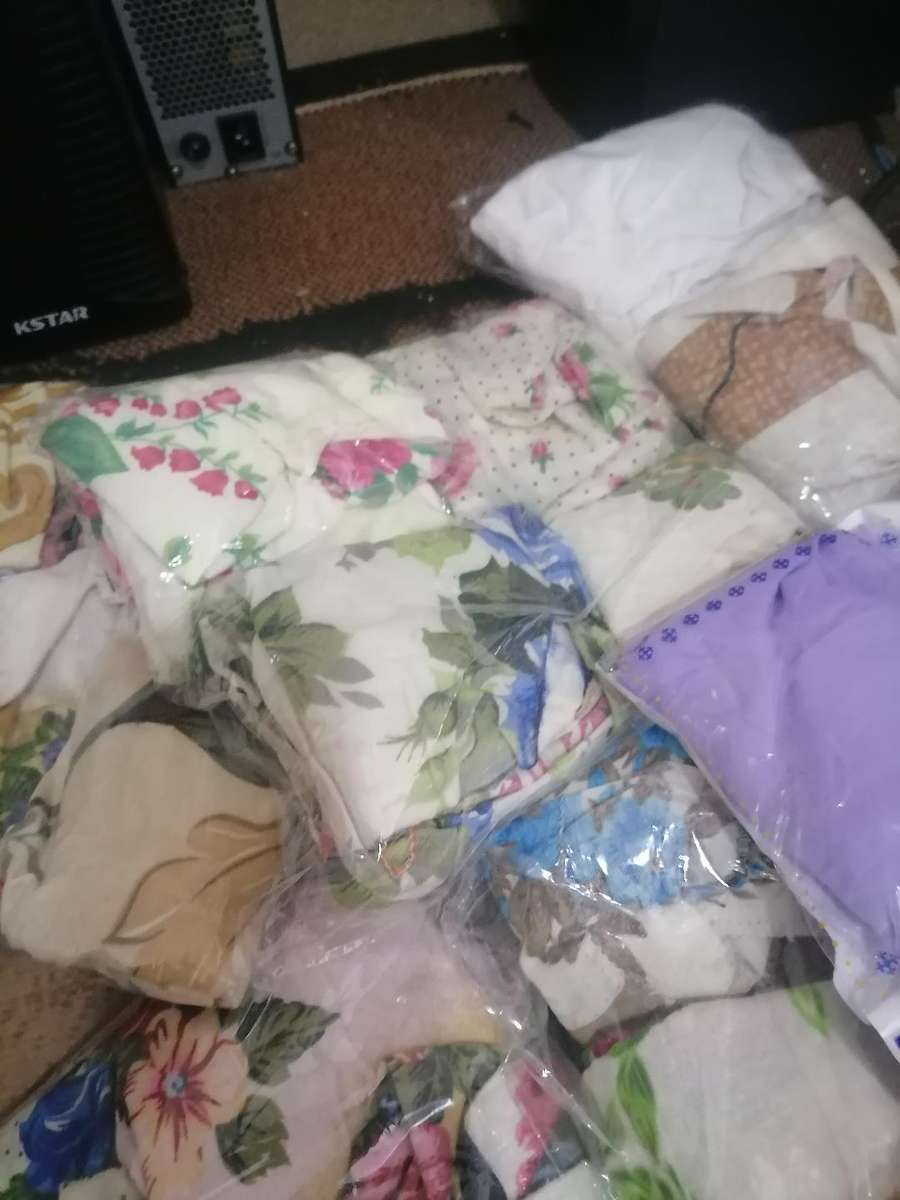 *WEEKEND SPECIAL*LAST OF THIS LOT*Pillow Cases, Normal Size + Continental Size, One Bid for the Lot
