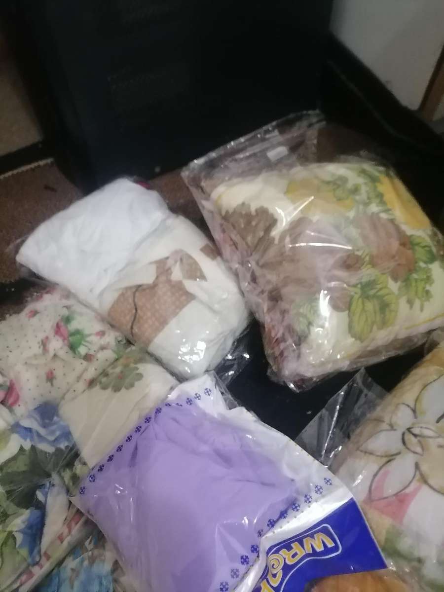 *WEEKEND SPECIAL*LAST OF THIS LOT*Pillow Cases, Normal Size + Continental Size, One Bid for the Lot