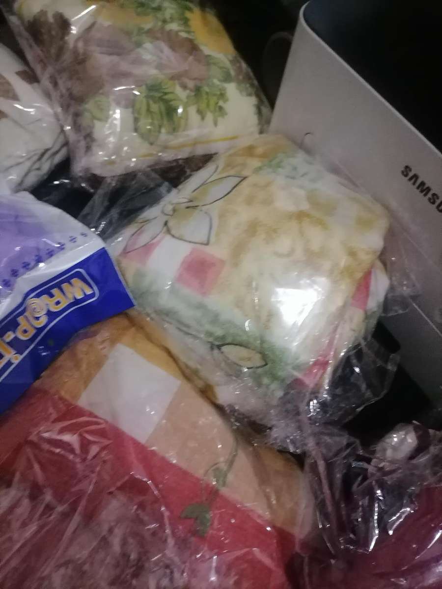 *WEEKEND SPECIAL*LAST OF THIS LOT*Pillow Cases, Normal Size + Continental Size, One Bid for the Lot