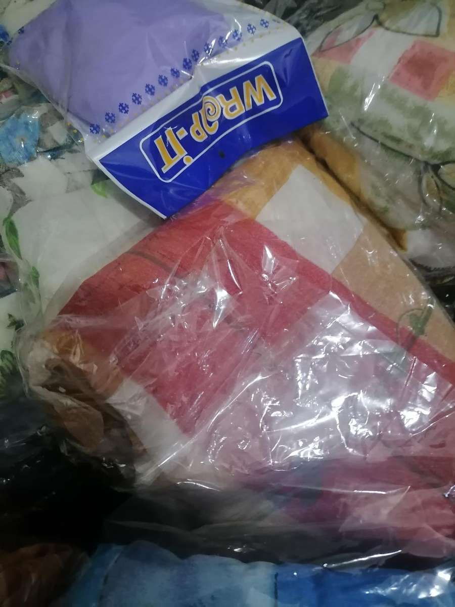 *WEEKEND SPECIAL*LAST OF THIS LOT*Pillow Cases, Normal Size + Continental Size, One Bid for the Lot