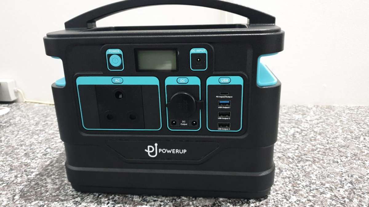 *WEEKEND SPECIAL**POWERUP 500W 518Wh LITHIUM-ION PORTABLE POWER STATION IN BOX WITH ACCESSORIES*