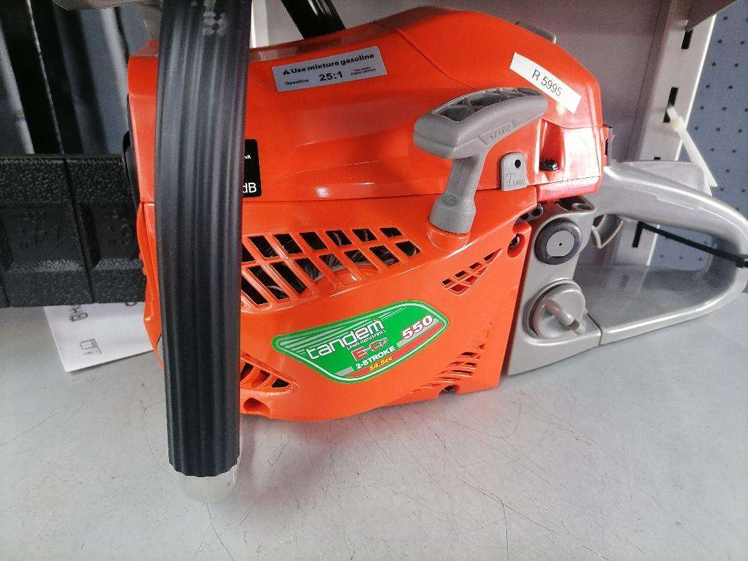 *PRE BLACK FRIDAY SPECIAL*TANDEM 55CC CHAINSAW WITH CHAIN/BAR IN BOX,TOOLS