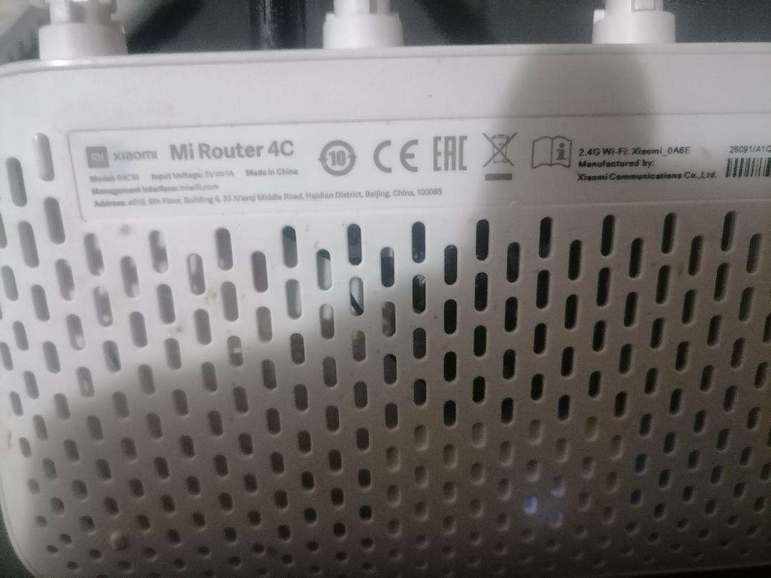 LOT OF WIFI ROUTERS ETC,ONE BID FOR THE LOT