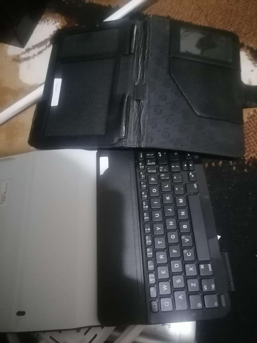 LOT OF WIFI ROUTERS,APPLE IPAD,LENOVO YOGA TABLET,POUCHES ETC*sold as is*one bid for lot*