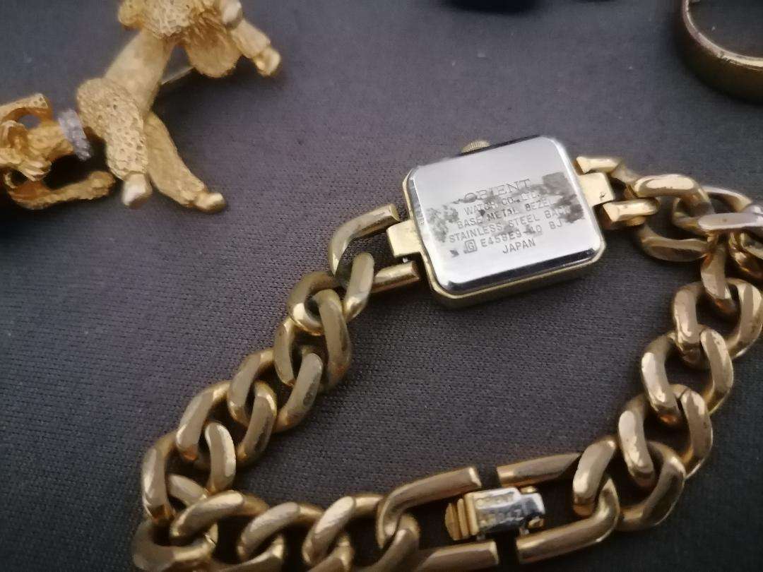 *LOT OF CUFFLINKS,WATCH,RINGS ETC*