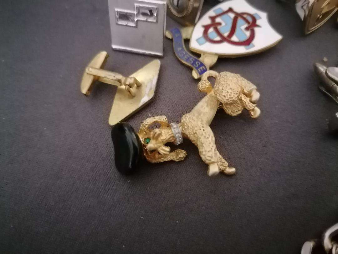 *LOT OF CUFFLINKS,WATCH,RINGS ETC*