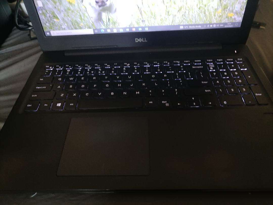 REFURBISHED i5 DELL LATITUDE E3590 8TH GEN ,8GB RAM,250GB SSD,BATTERY 100%ORIGINAL,CHARGER