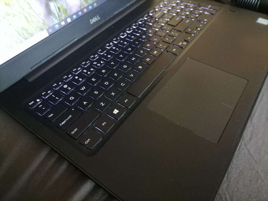 REFURBISHED i5 DELL LATITUDE E3590 8TH GEN ,8GB RAM,250GB SSD,BATTERY 100%ORIGINAL,CHARGER