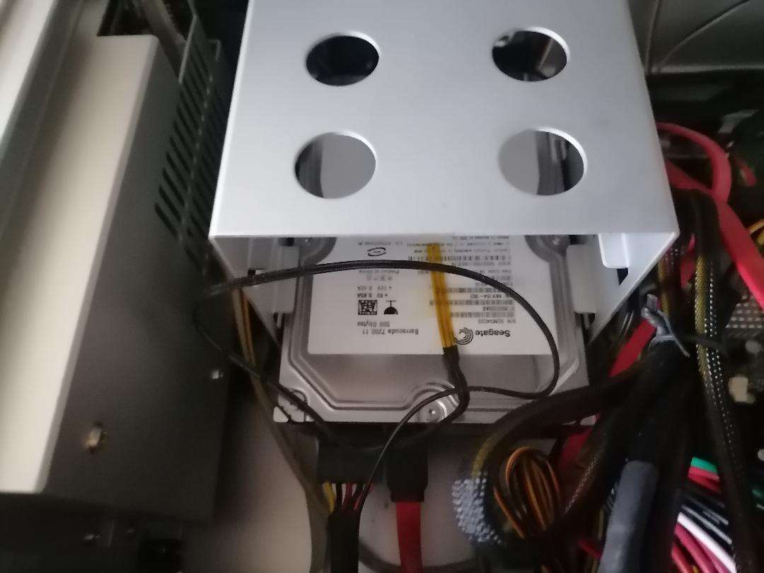 ZALMAN DD160XT HTPC HOME THEATRE ENCLOSURE PC WITH 7 INCH TOUCH SCREEN*POWERS ON AND OFF**