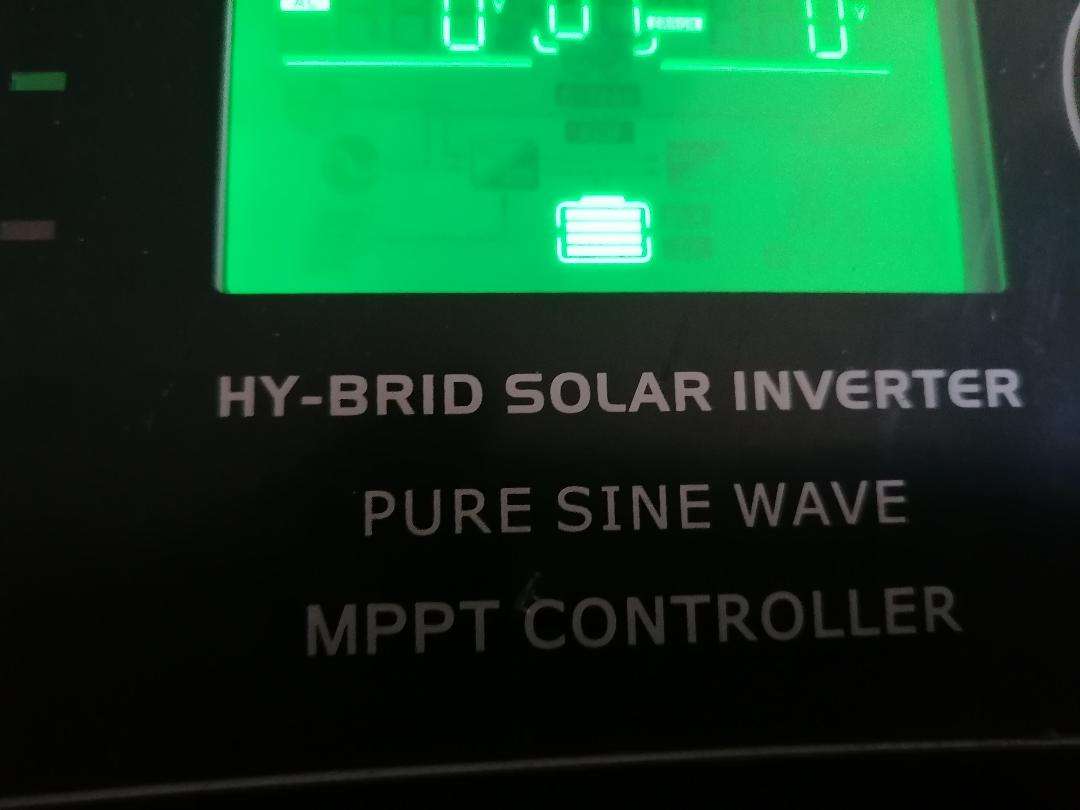 ACDC DYNAMICS HYBRID SOLAR 3KVA INVERTER*POWERS ON(FAN ERROR)ONE FAN BROKEN)