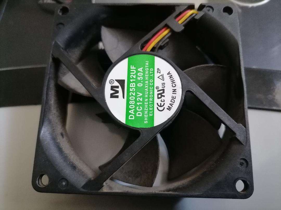 ACDC DYNAMICS HYBRID SOLAR 3KVA INVERTER*POWERS ON(FAN ERROR)ONE FAN BROKEN)