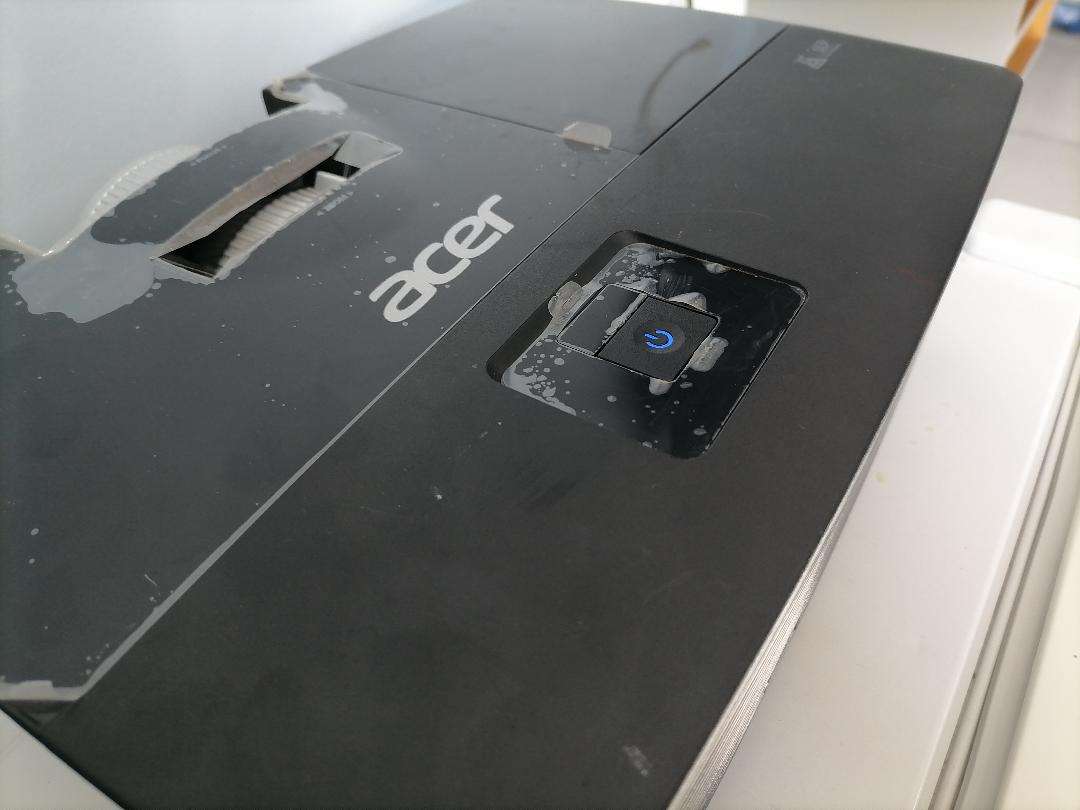 **ACER X113 3D READY PROJECTOR*TOP QUALITY**