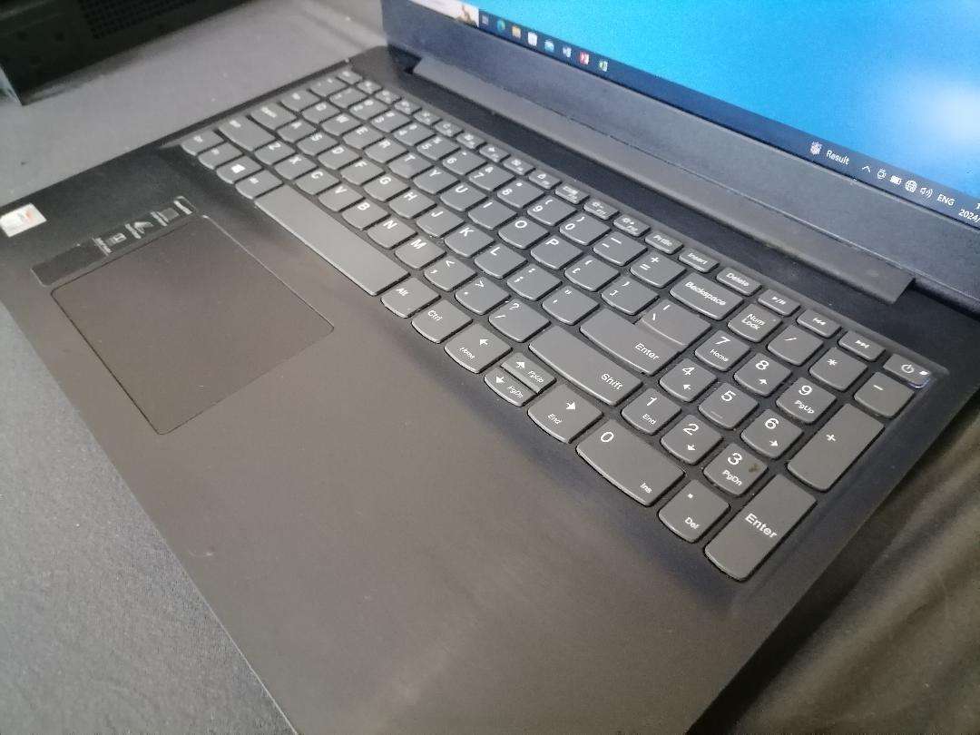 **LENOVO IDEAPAD S145 AMD 6-9225 RADEON R4*8GB RAM,1TB HDD*W10/OFFICE*BATTERY 100%*