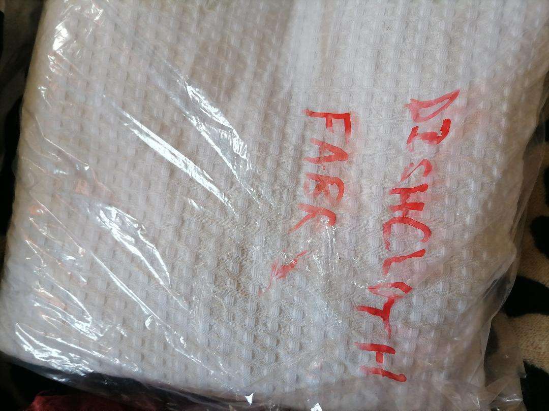 *LOT OF LINNEN MATERIAL*ONE BID FOR THE LOT AS PER PICS**