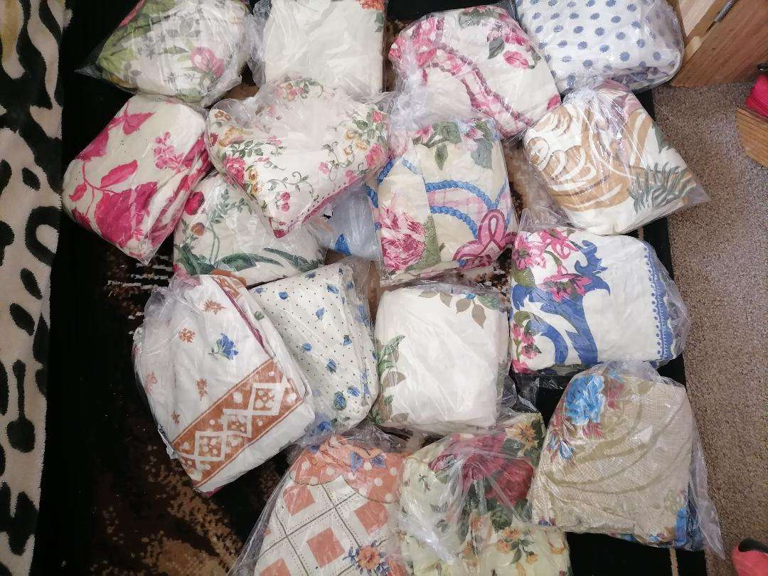 BULK LOT OF PILLOW CASES,SOFT COTTON LIKE MATERIAL, ONE BID FOR THE LOT*