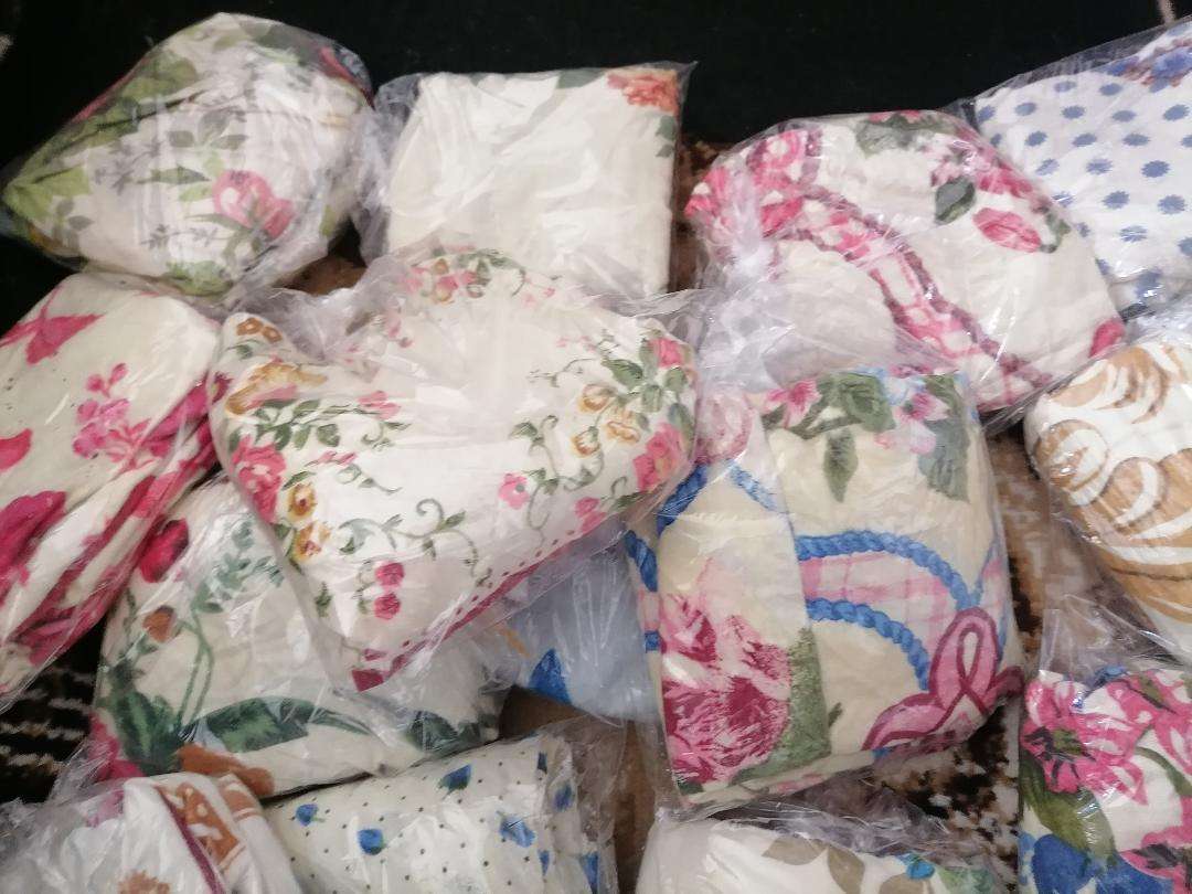 BULK LOT OF PILLOW CASES,SOFT COTTON LIKE MATERIAL, ONE BID FOR THE LOT*
