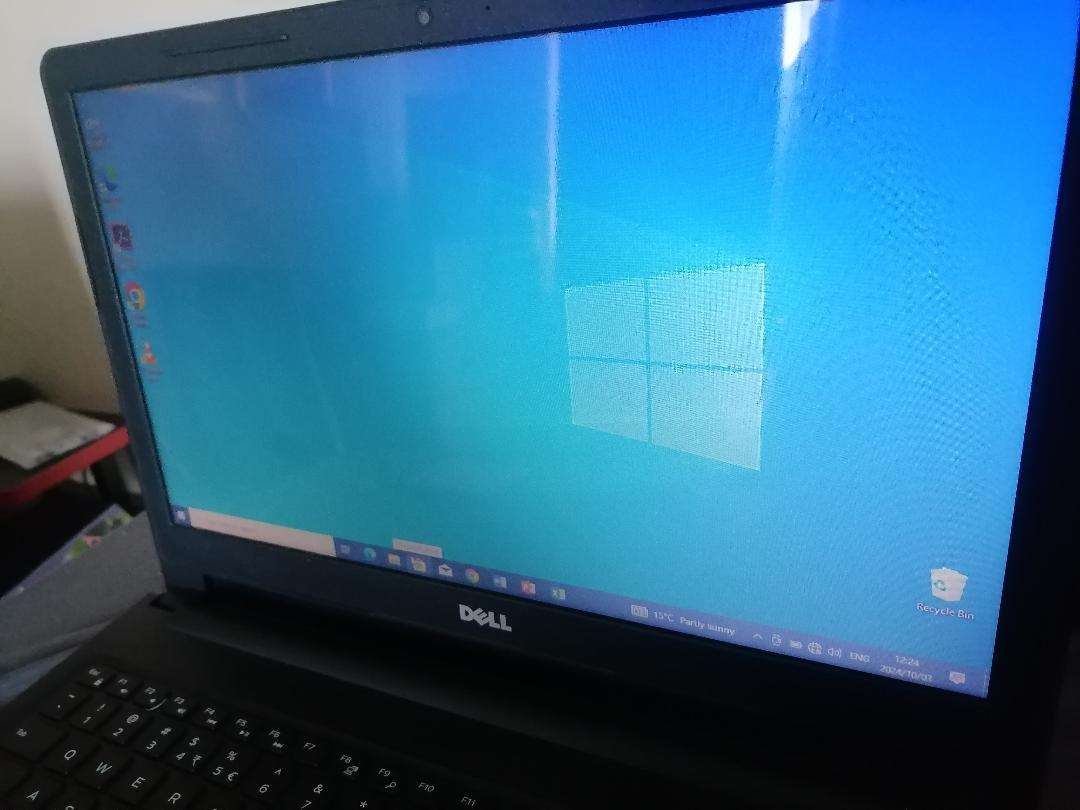 *DELL INSPIRON i5 7TH GEN. 8GB RAM, 1TB HDD, W10/OFFICE *ORIGINAL CHARGER*BATTERY 100%*