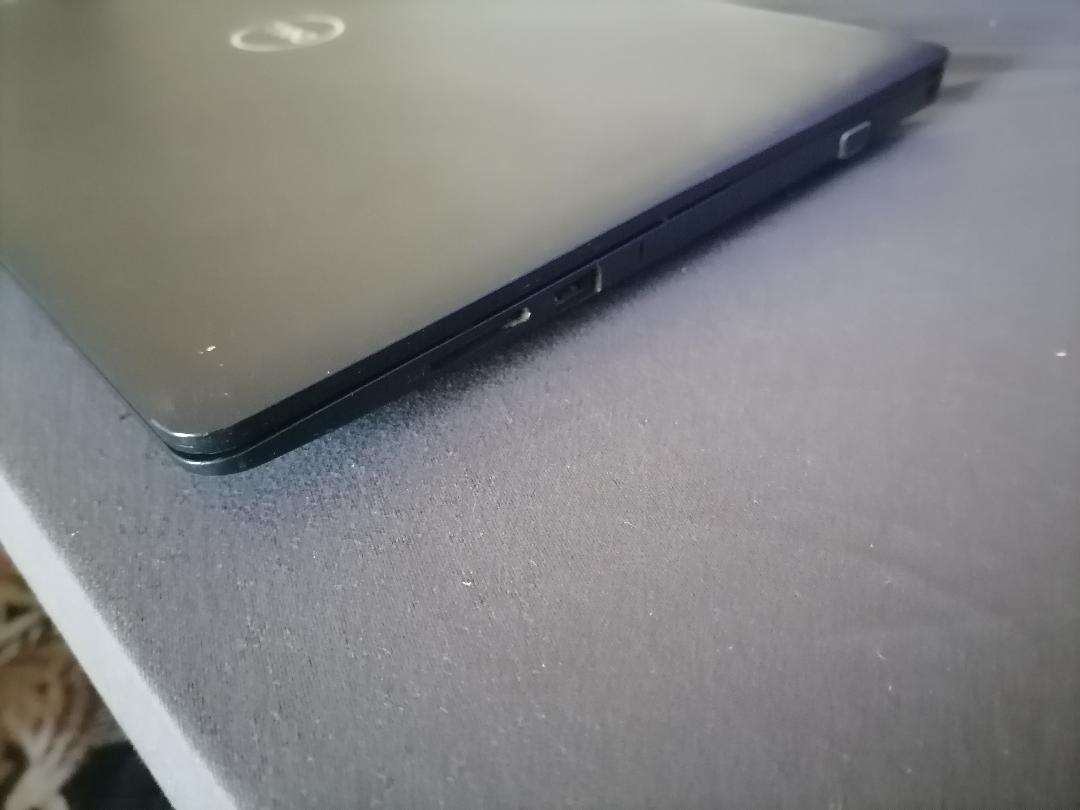 *i5 DELL LATITUDE 3590 8TH GEN, 8GB RAM, 1TB HDD*ORIGINAL CHARGER,BATTERY FAIR**