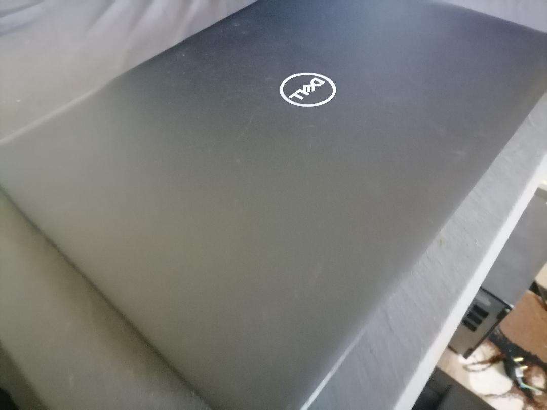 *i5 DELL LATITUDE 3590 8TH GEN, 8GB RAM, 1TB HDD*ORIGINAL CHARGER,BATTERY FAIR**