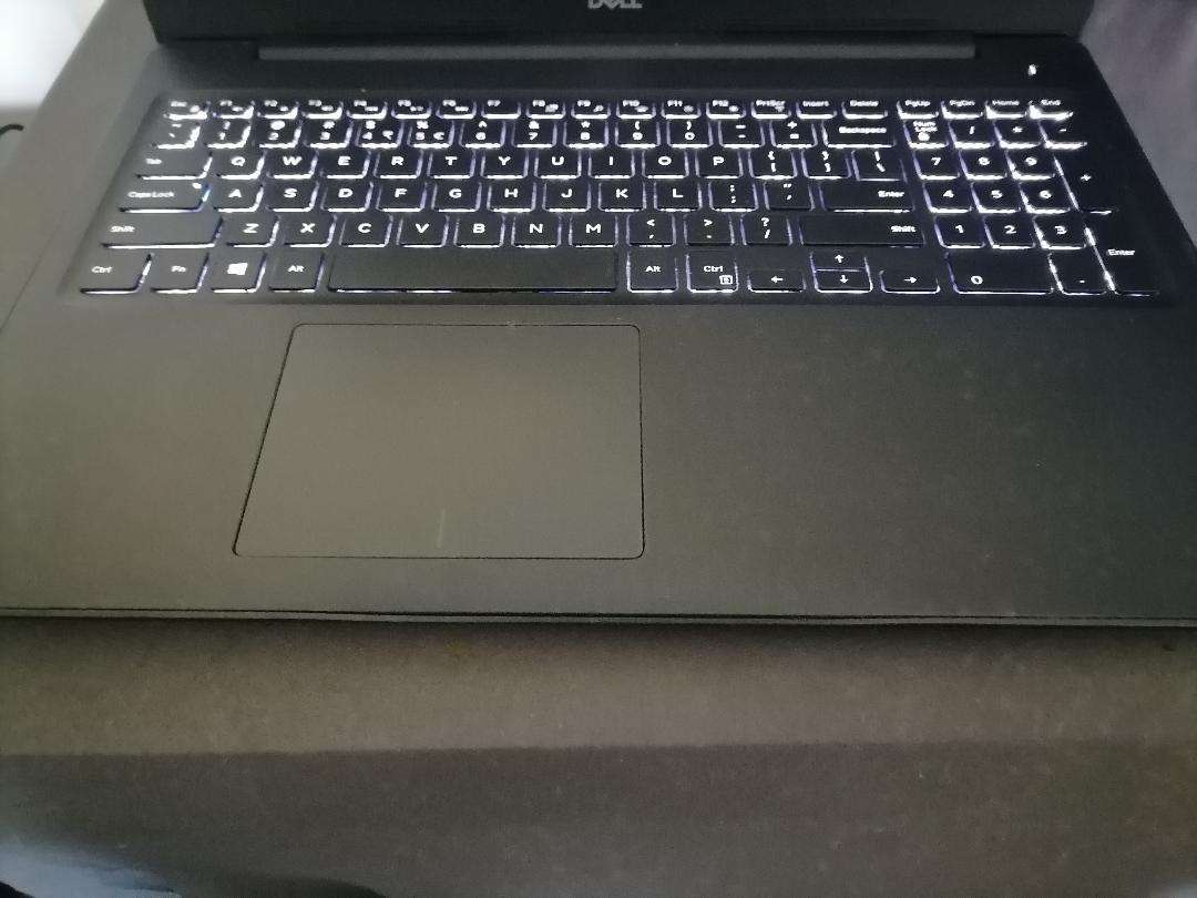 *i5 DELL LATITUDE 3590 8TH GEN, 8GB RAM, 1TB HDD*ORIGINAL CHARGER,BATTERY FAIR**