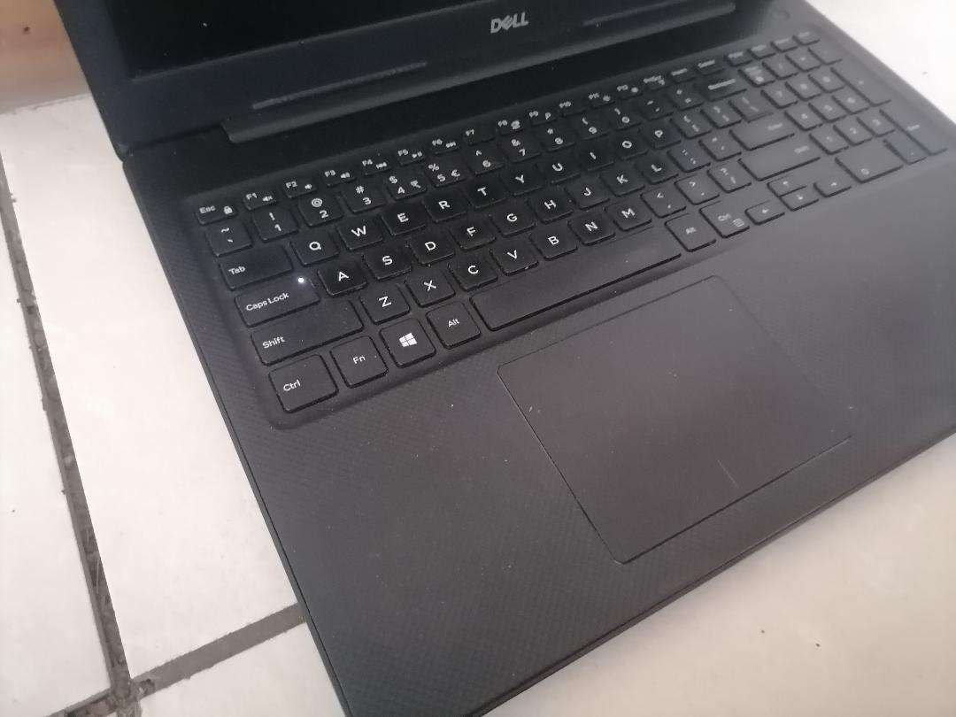 *DELL INSPIRON i5 8TH GEN. 8GB RAM, 1TB HDD, W10/OFFICE *ORIGINAL CHARGER*BATTERY 100%*