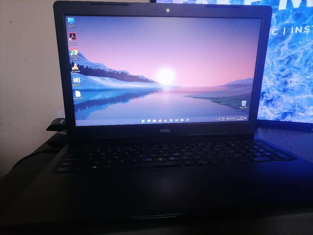 *DELL INSPIRON i5 8TH GEN. 8GB RAM, 1TB HDD, W10/OFFICE *ORIGINAL CHARGER*BATTERY 100%*