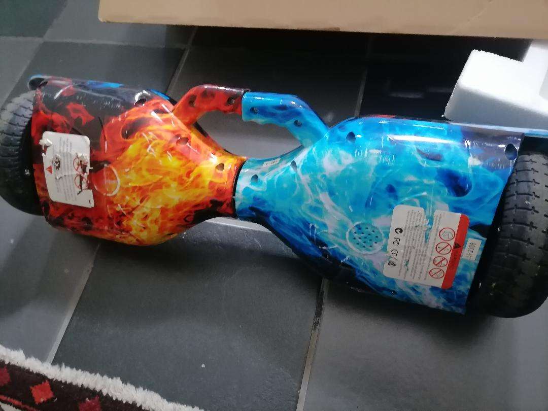 *AWESOME DEAL*SMART 6.5 INCH BALANCE BOARD WITH LED LIGHTS AND BT SPEAKER***