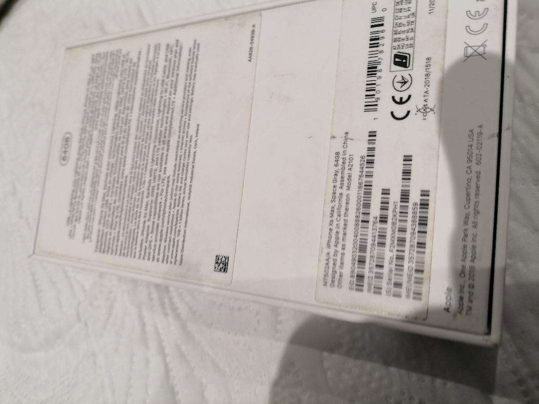 APPLE IPHONE XS IN BOX*NOT POWERING ON, EXCELLENT CONDITION*SOLD AS IS*