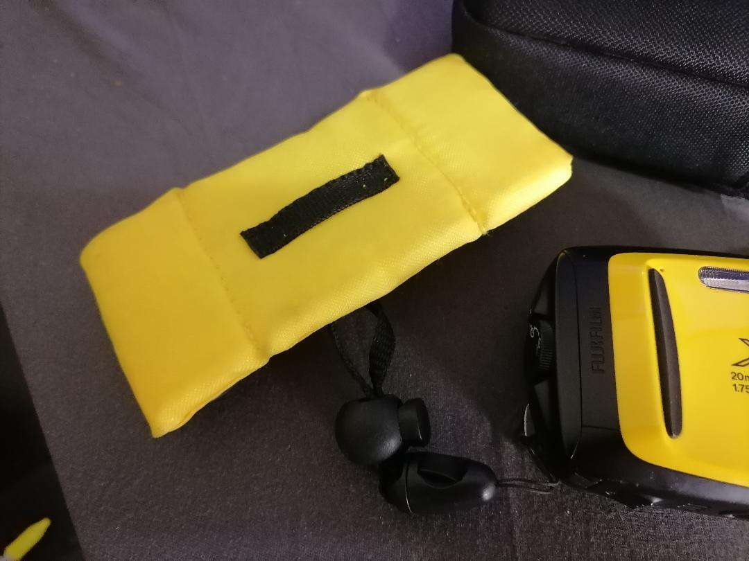 *AWESOME WATER PROOF CAMERA*FUJIFILM FINEPIX XP130 WITH LITHIUM BATTERY, CHARGER,CASE*