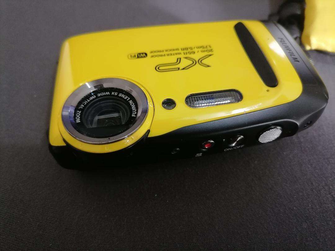 *AWESOME WATER PROOF CAMERA*FUJIFILM FINEPIX XP130 WITH LITHIUM BATTERY, CHARGER,CASE*