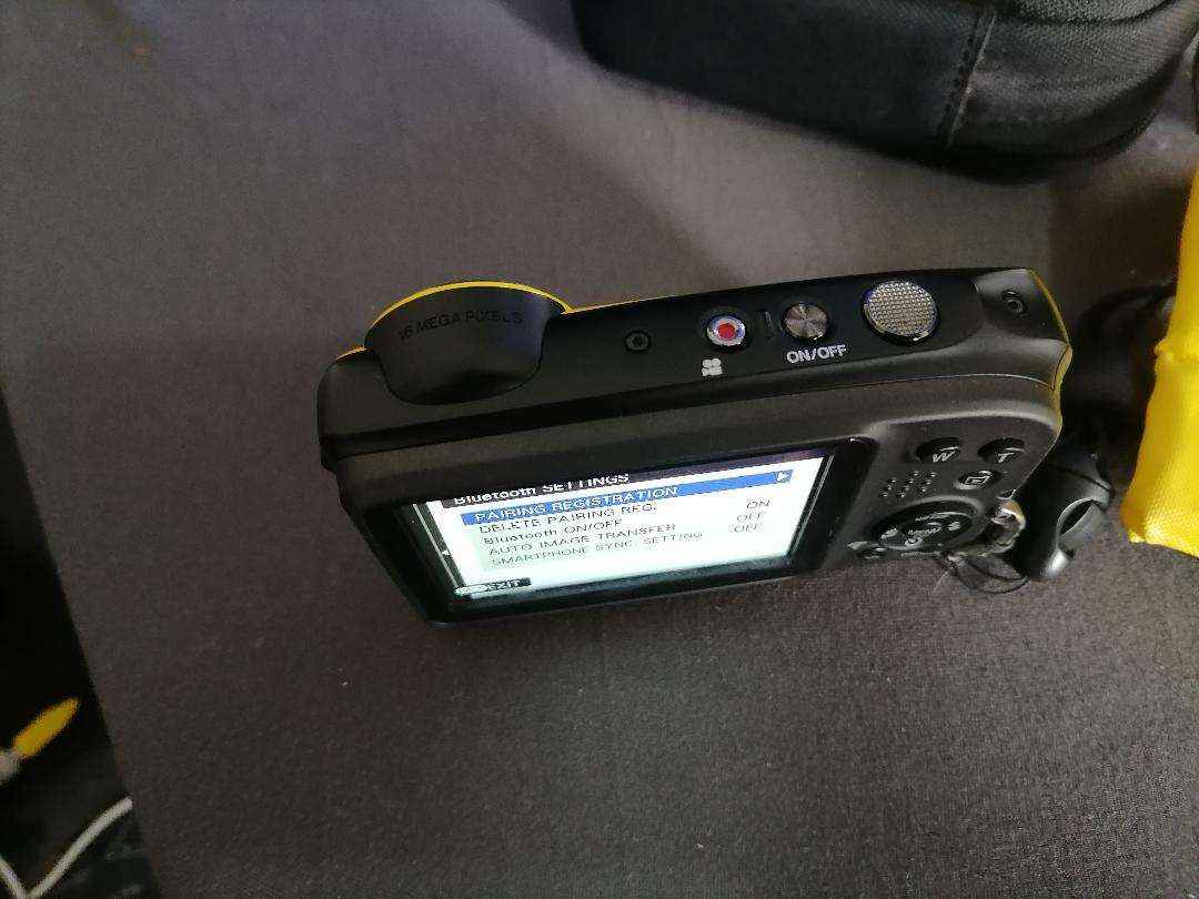 *AWESOME WATER PROOF CAMERA*FUJIFILM FINEPIX XP130 WITH LITHIUM BATTERY, CHARGER,CASE*