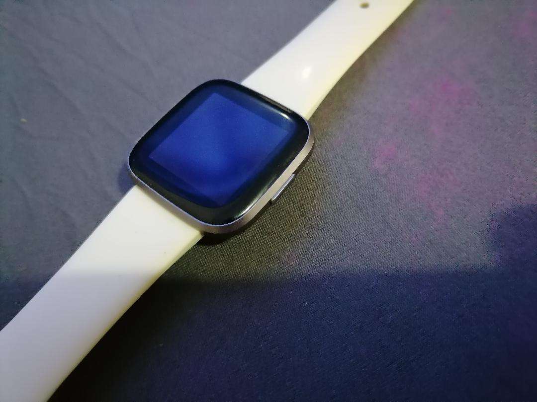 *FITBIT VERSA 2 SMART WATCH*NO CHARGER,NOT TESTED*