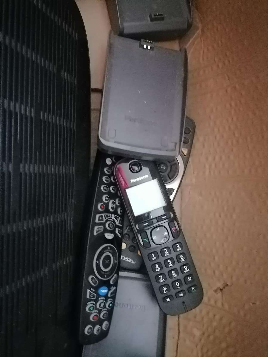 *MONTH END JACKPOT LOT*ONE BID FOR LOT AS PER PICS**